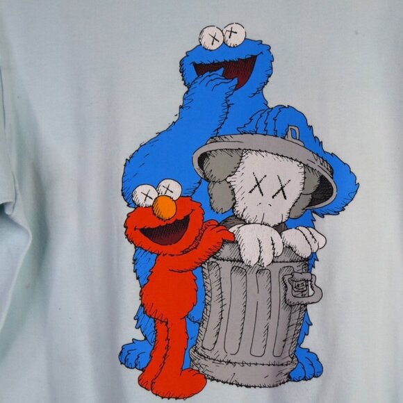 Uniqlo x Kaws Tee XS Adult Unisex Sesame Street Elmo Cookie Monster Blue Cotton - Picture 2 of 11